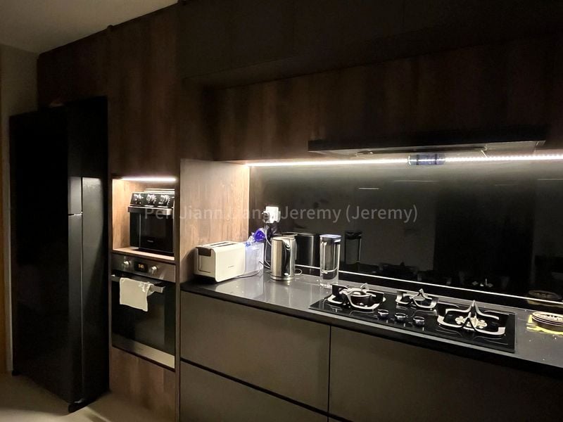 HEDGES PARK CONDOMINIUM 6