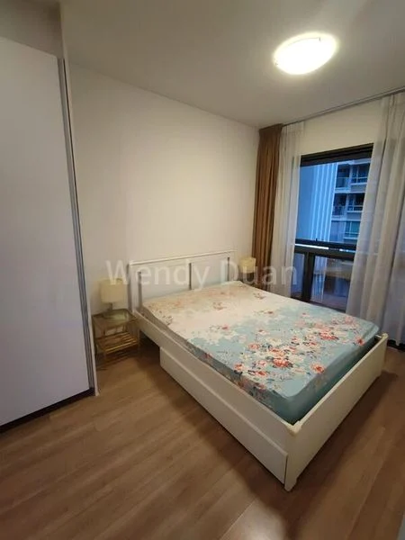 THE LAKEFRONT RESIDENCES 3