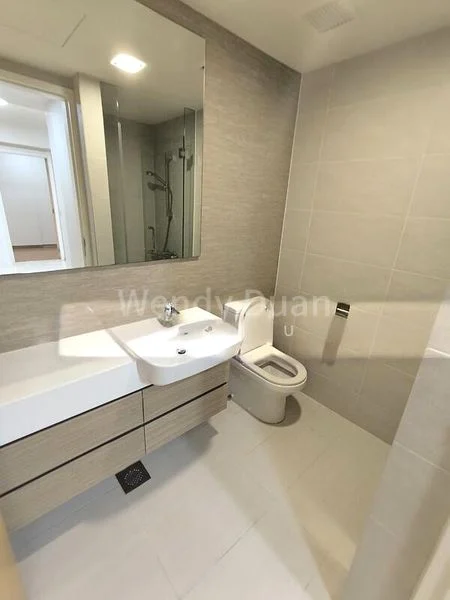 THE LAKEFRONT RESIDENCES 8