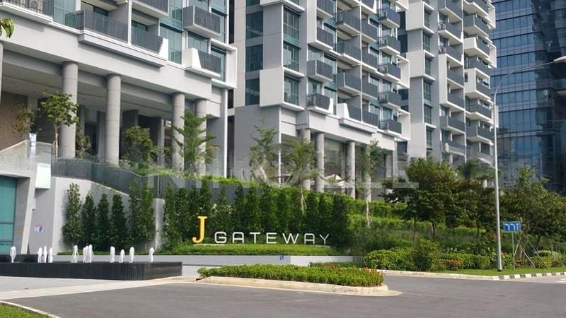 J GATEWAY 4