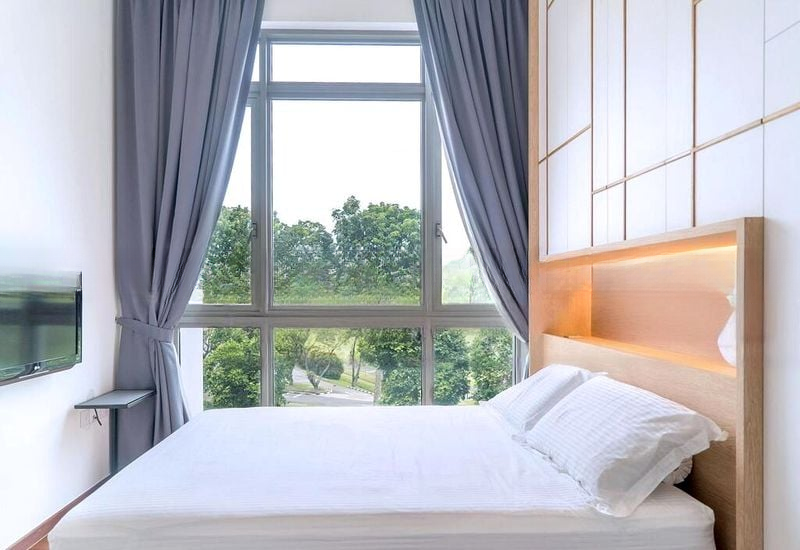 KINGSFORD . HILLVIEW PEAK 11