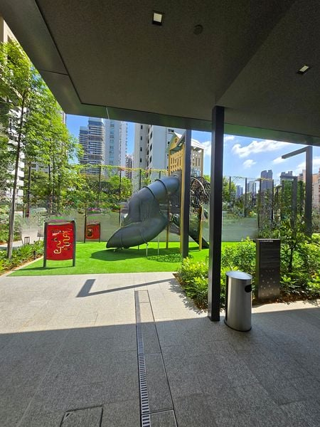 IRWELL HILL RESIDENCES 10