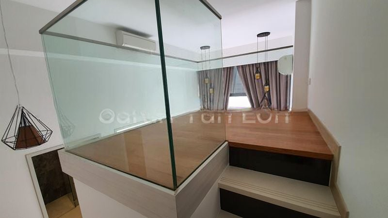 UP@ROBERTSON QUAY 11