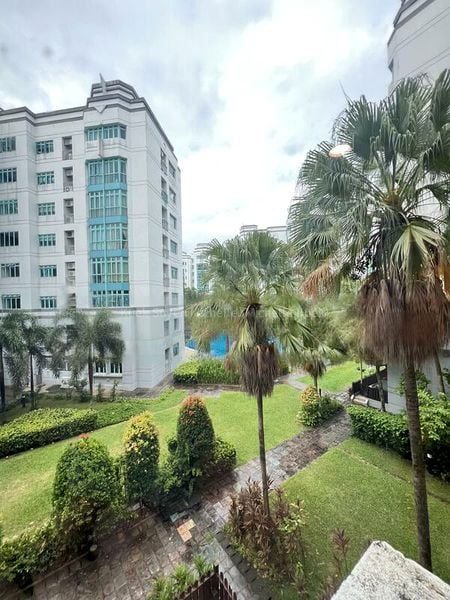 BALLOTA PARK CONDOMINIUM 9