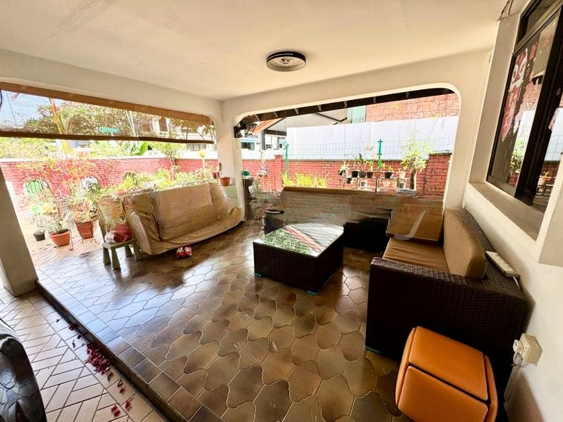 SENNETT ESTATE 5