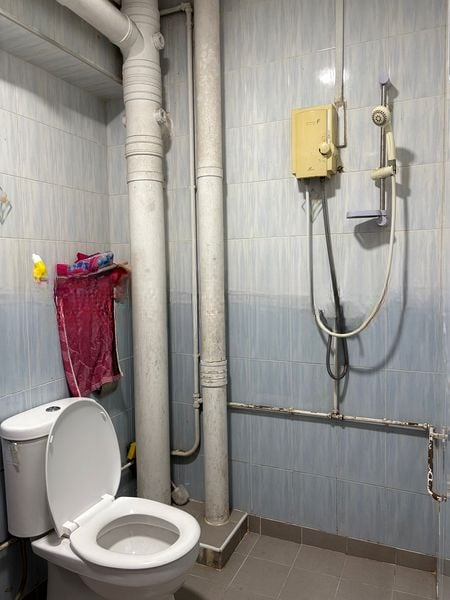 BEDOK RESERVOIR RD 5