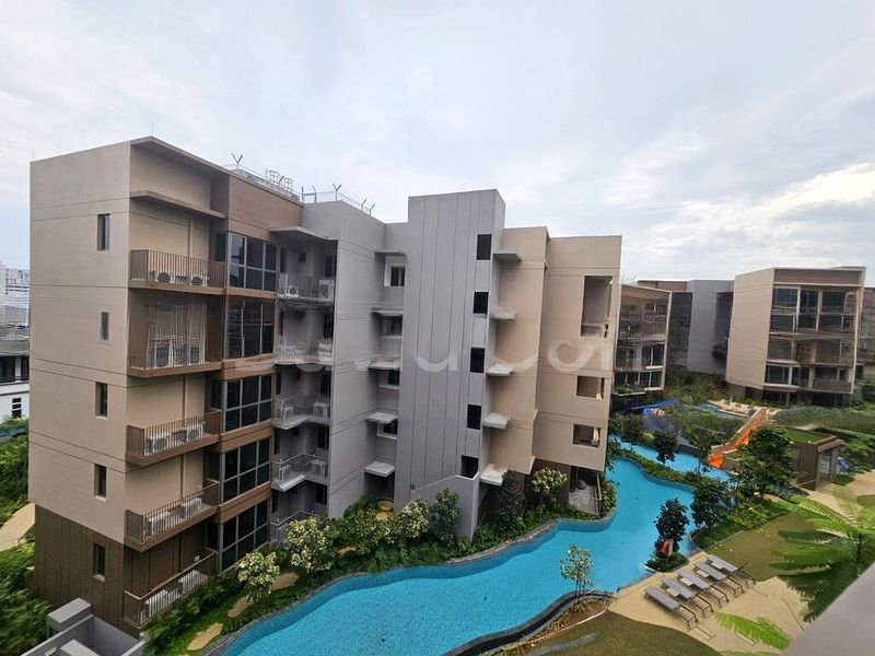 THE WATERGARDENS AT CANBERRA 14