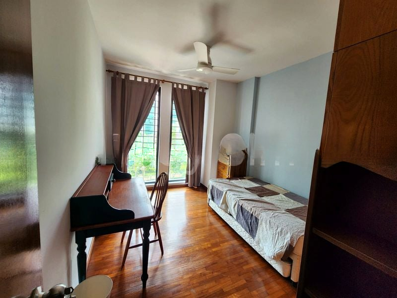 HILLTOP GROVE 6