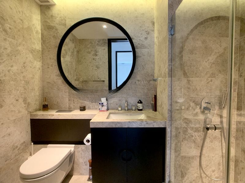 CENTENNIA SUITES 10