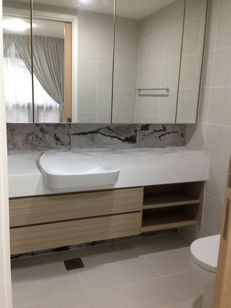 THE LAKEFRONT RESIDENCES 5