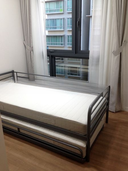 THE LAKEFRONT RESIDENCES 7