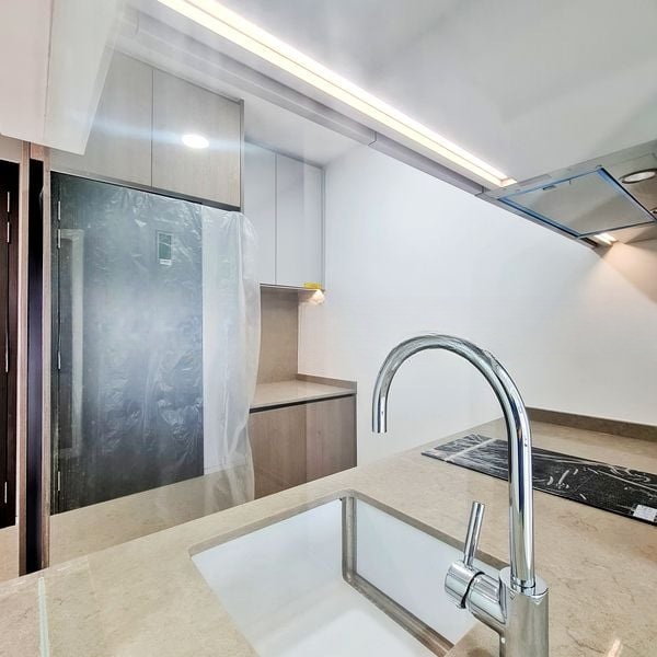 AVENUE SOUTH RESIDENCE 5