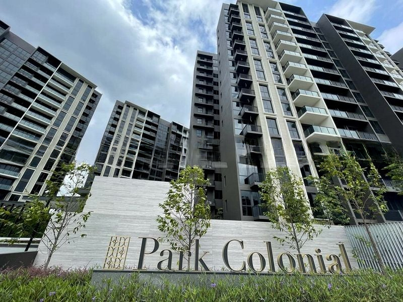 PARK COLONIAL 8