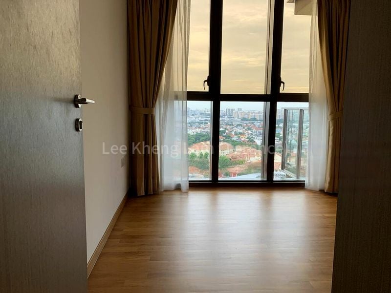 SEASIDE RESIDENCES 8