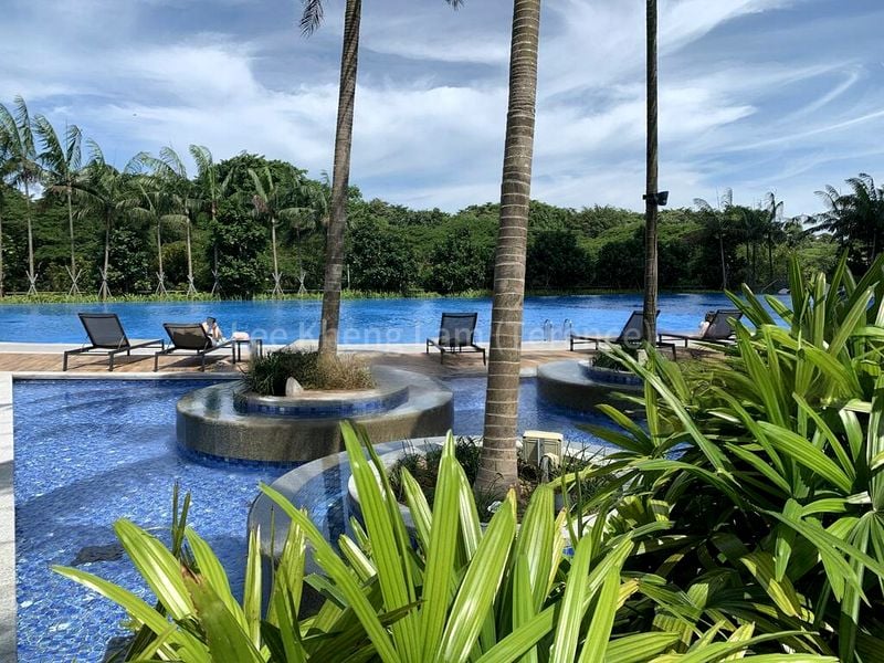 SEASIDE RESIDENCES 10