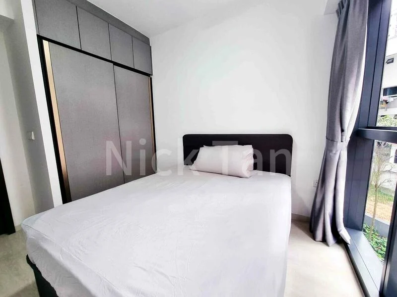 RIVERFRONT RESIDENCES 7