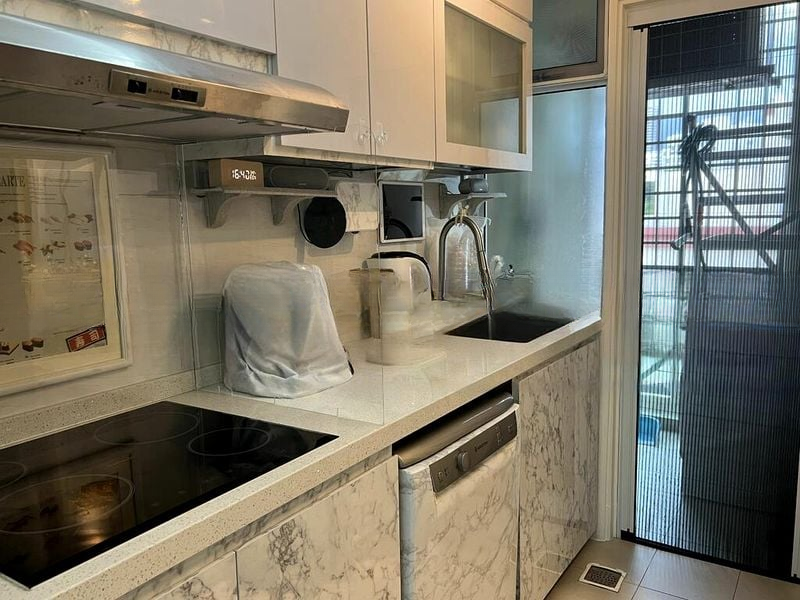 WEST BAY CONDOMINIUM 9