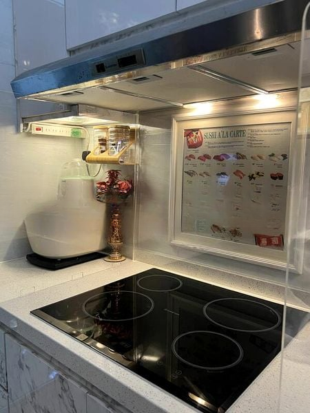 WEST BAY CONDOMINIUM 10