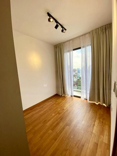 STIRLING RESIDENCES 7