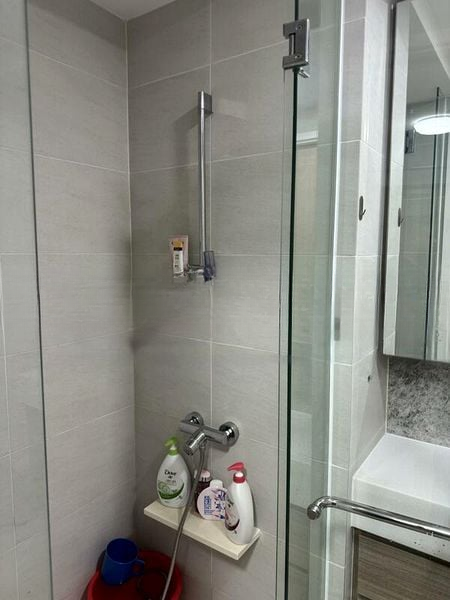 THE LAKEFRONT RESIDENCES 4