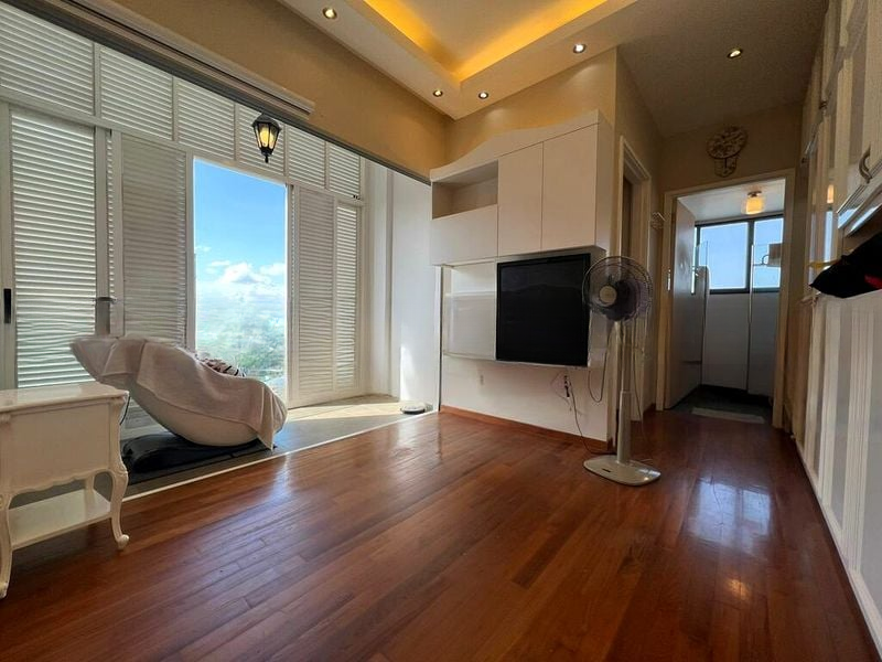 LEICESTER SUITES 1