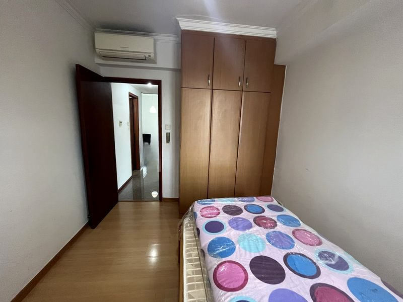 RIVERVALE CREST 8