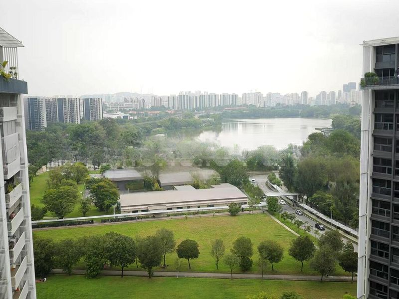 THE LAKEFRONT RESIDENCES 8