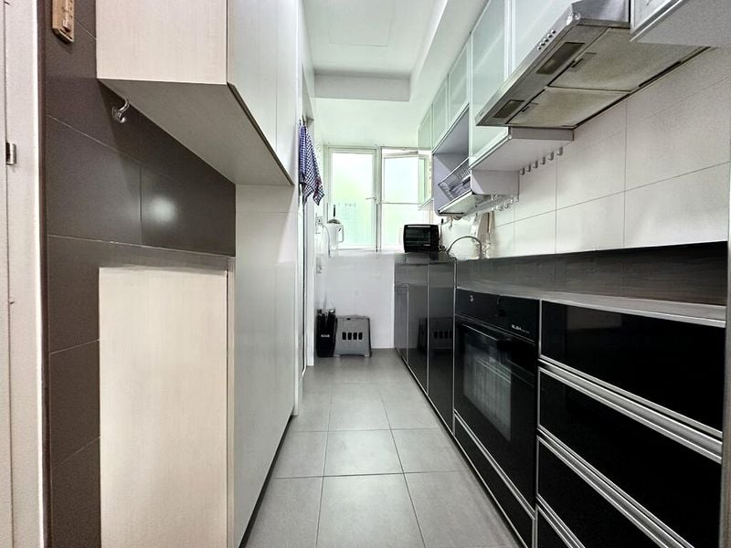 EAST ELEGANCE 10