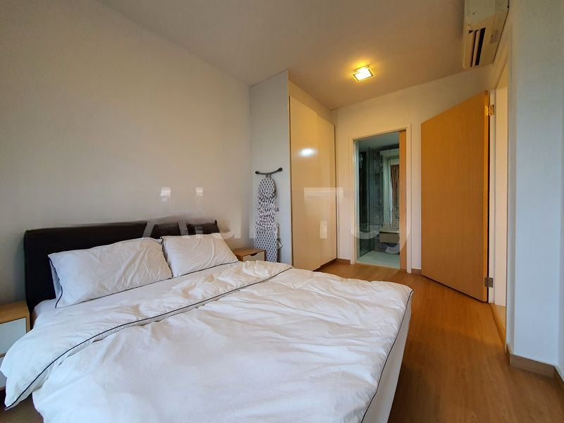 THE LAKEFRONT RESIDENCES 5