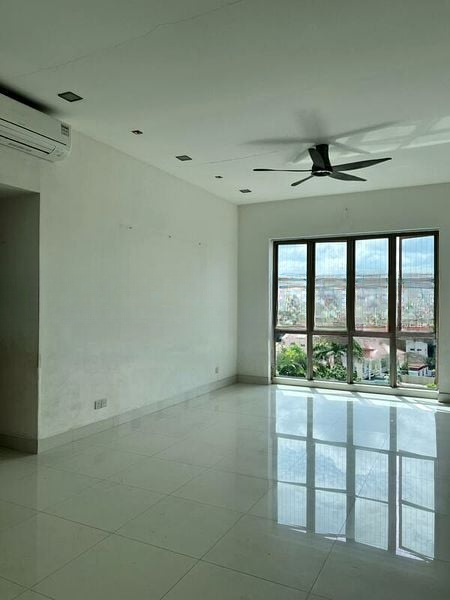 LANDBAY CONDOMINIUM 1