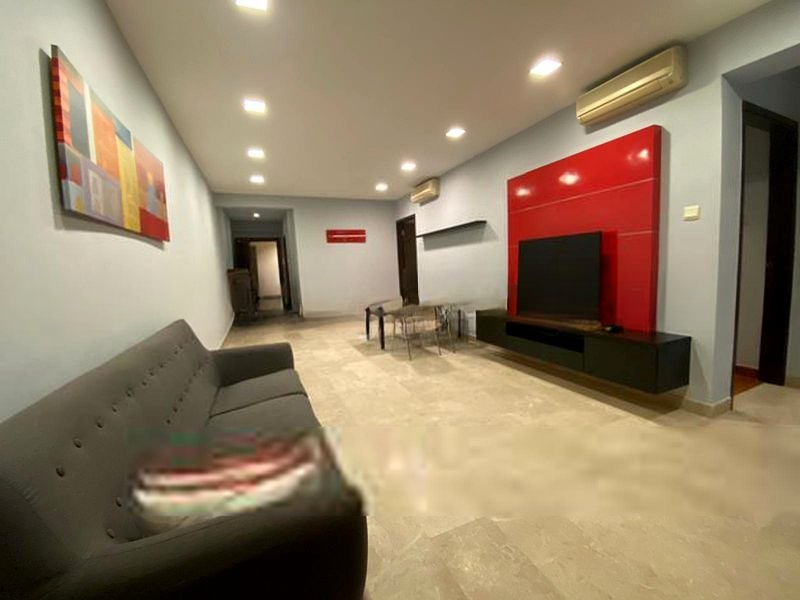 SUNNY PALMS 7