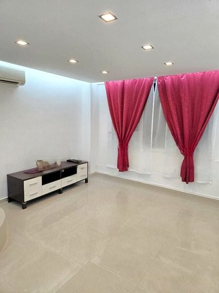 ESCADA VIEW 7