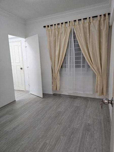 ESCADA VIEW 5