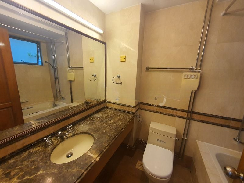 GOLD PALM MANSIONS 13