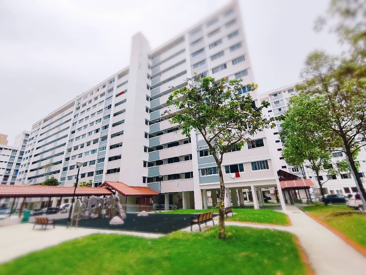 TAMPINES ST 84 10