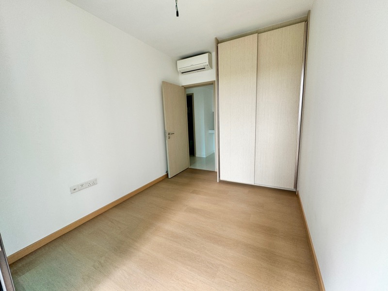 TREASURE AT TAMPINES 3