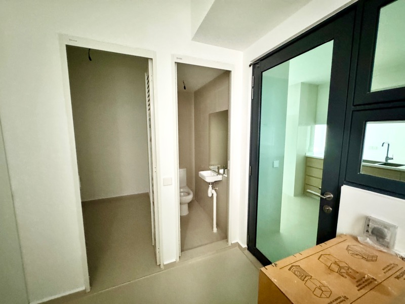 TREASURE AT TAMPINES 9