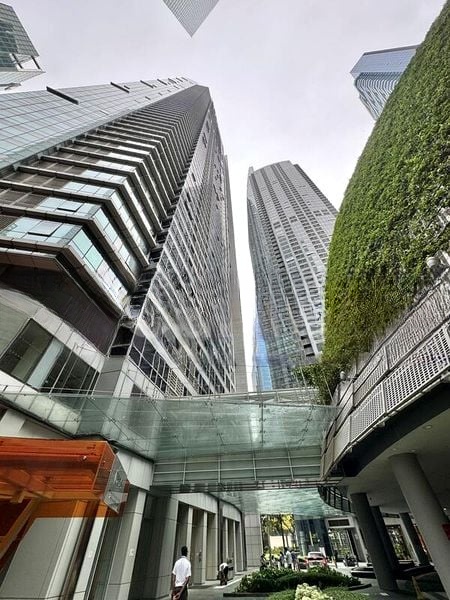 THE SAIL @ MARINA BAY 13