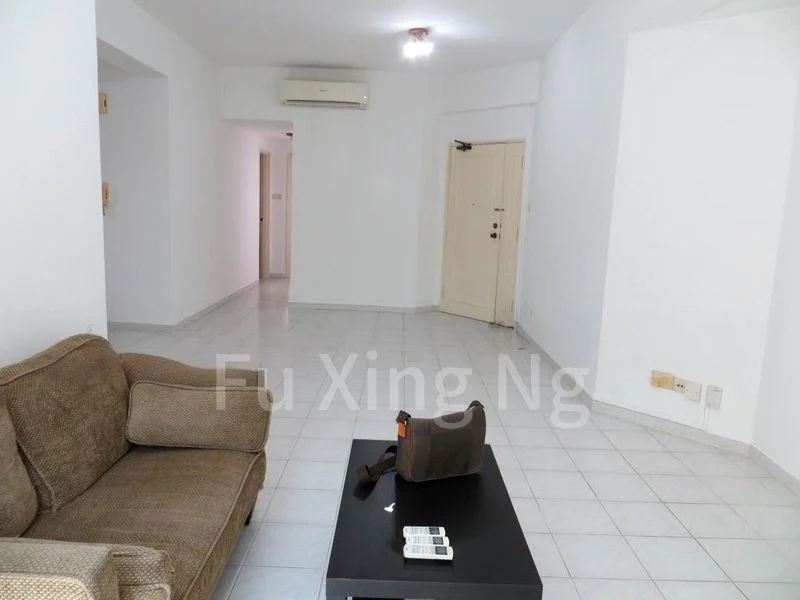 THE RIVERSIDE PIAZZA 8