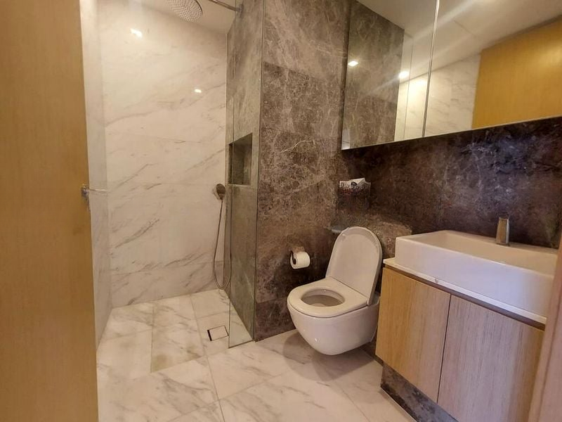 THE PEAK @ CAIRNHILL II 5