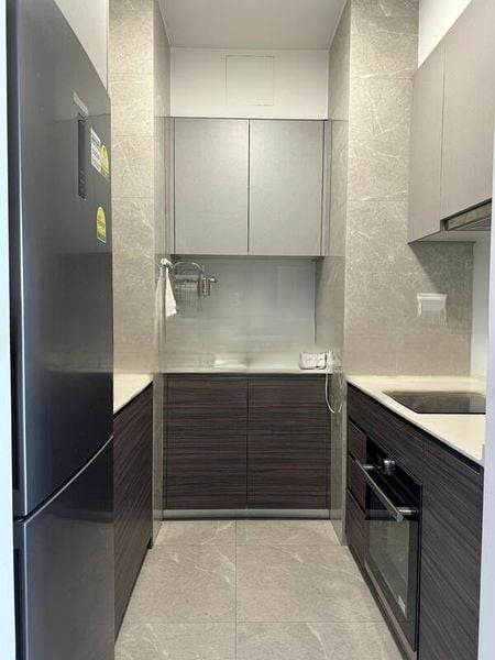 STIRLING RESIDENCES 3