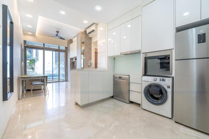 KINGSFORD . HILLVIEW PEAK 7