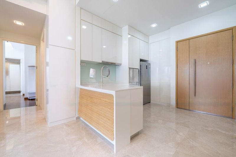 KINGSFORD . HILLVIEW PEAK 6