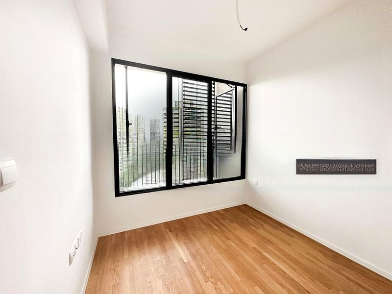 AVENUE SOUTH RESIDENCE 7