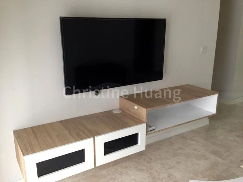 THE LAKEFRONT RESIDENCES 6