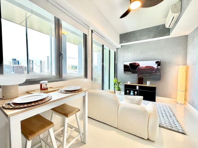 THE RISE @ OXLEY - RESIDENCES 1