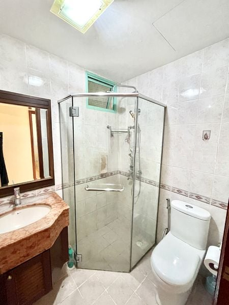 HAZEL PARK CONDOMINIUM 11