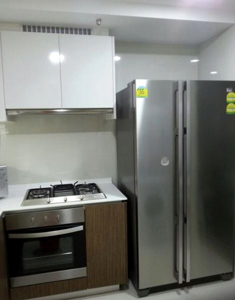 THE LAKEFRONT RESIDENCES 5