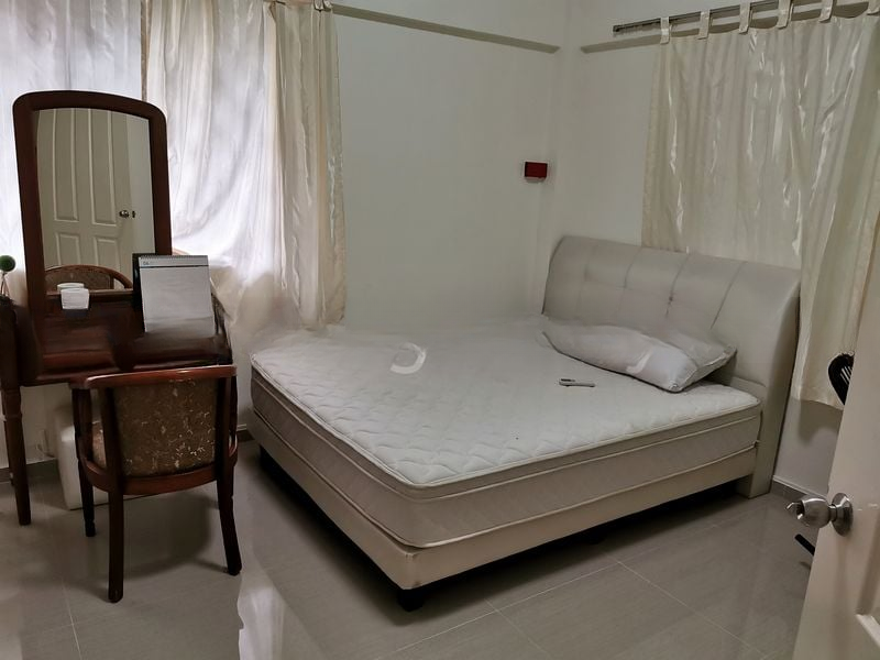 PASIR PANJANG COURT 10