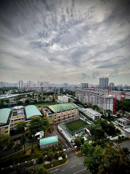 ANG MO KIO AVE 10 15